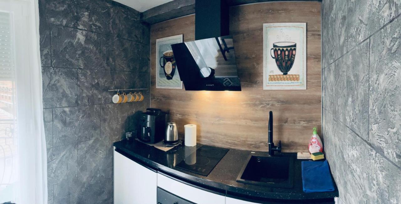 Appartement Bubinga à Kruševac Extérieur photo