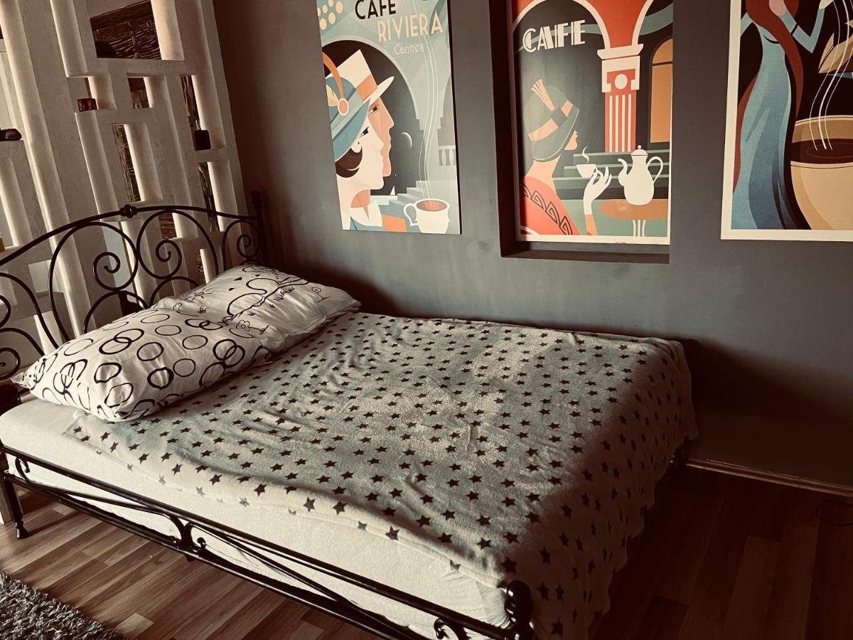 Appartement Bubinga à Kruševac Extérieur photo